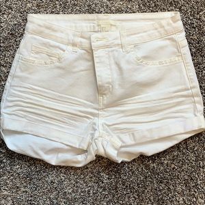 H&M Jean Shorts Cream Size 6